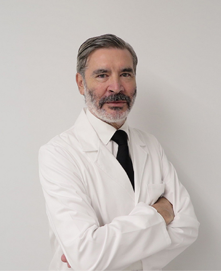 Dr. Luis Navarro